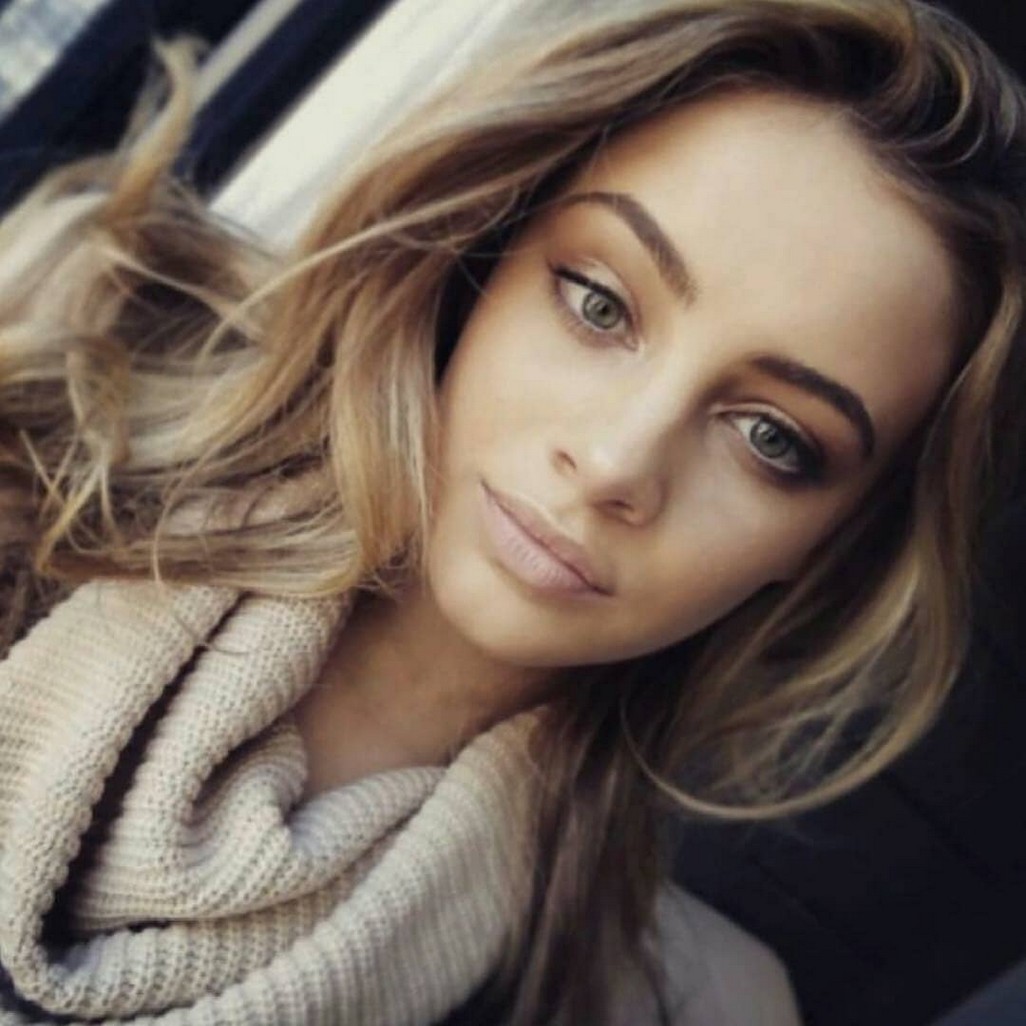josephine-langford-hot-selfie-thefappening-cfd-3 Josephine Langford Selfie
