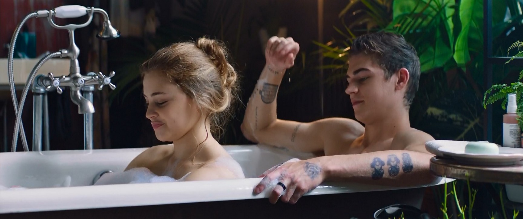 josephine-langford-naked-sex-thefappening-cfd-6 josephine langford naked sex thefappening cfd 6