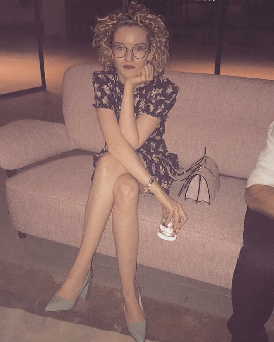 julia-garners-sexy-pics-never-seen-before-thefappeningpro-14 Julia Garner Upskirt