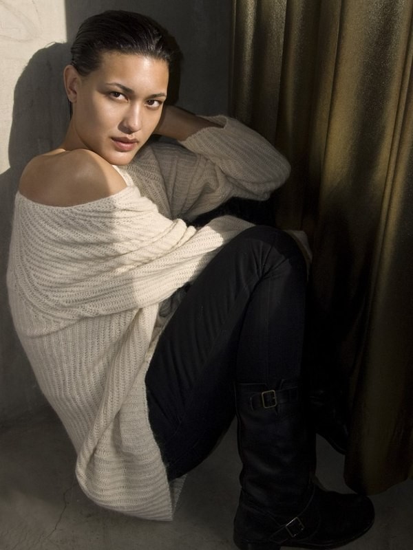 julia-jones-nude-sexy-14 julia jones nude sexy 14