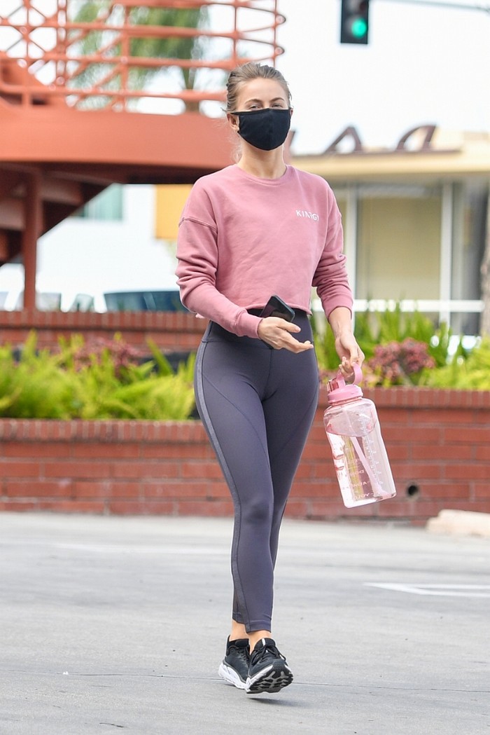 julianne-hough-camletoe-thefappening-cfd-11-1 julianne hough camletoe thefappening cfd 11 1
