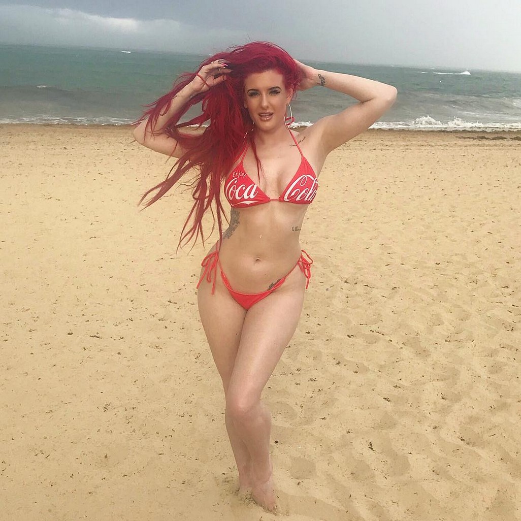 justina-valentina-flawless-in-a-bikini-thefappening-cfd-1 Justina Valentina Flawless In A Bikini