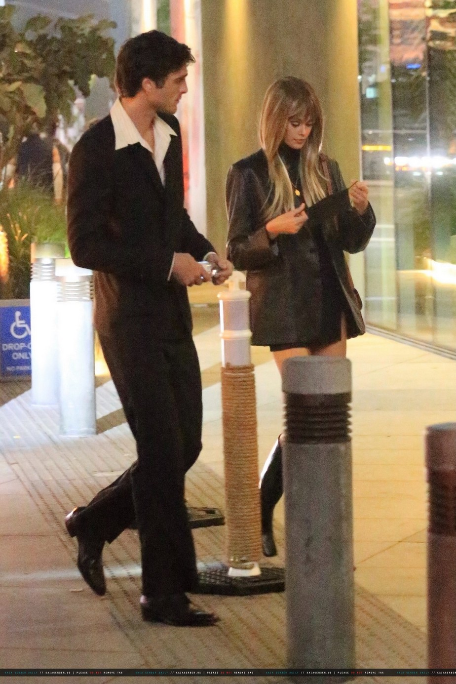 kaia-gerber-and-jacob-elordi-at-halloween-party-thefappening-cfd-3 kaia gerber and jacob elordi at halloween party thefappening cfd 3