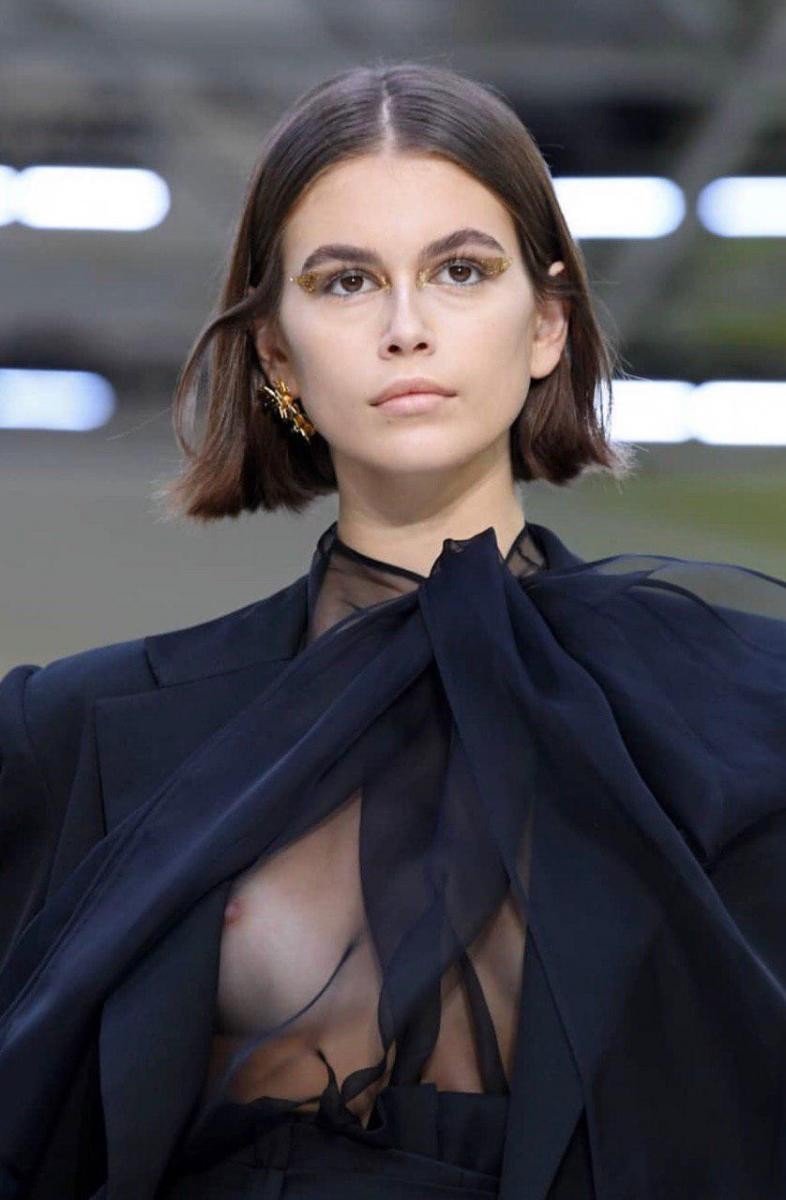 kaia-gerber-nude-thefappening-cfd-3 Kaia Gerber Hot