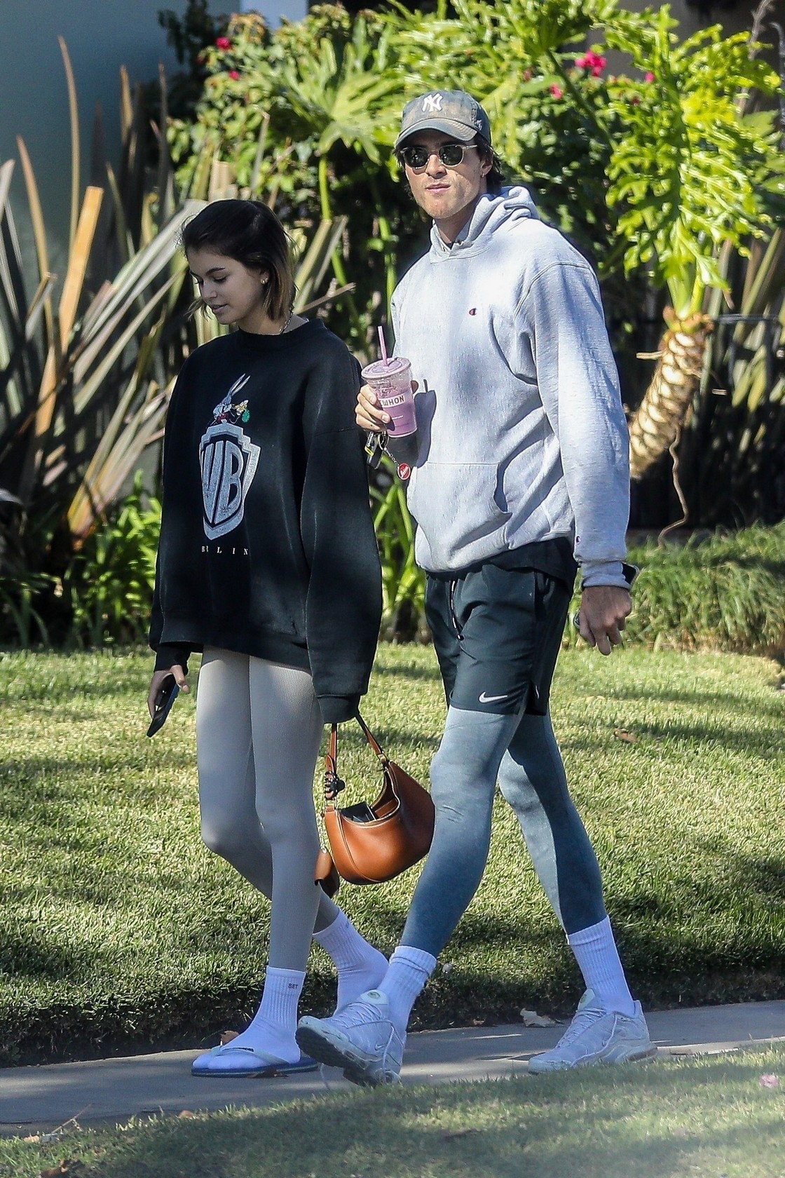kaia-gerber-sexy-in-white-leggings-thefappening-cfd-11 kaia gerber sexy in white leggings thefappening cfd 11