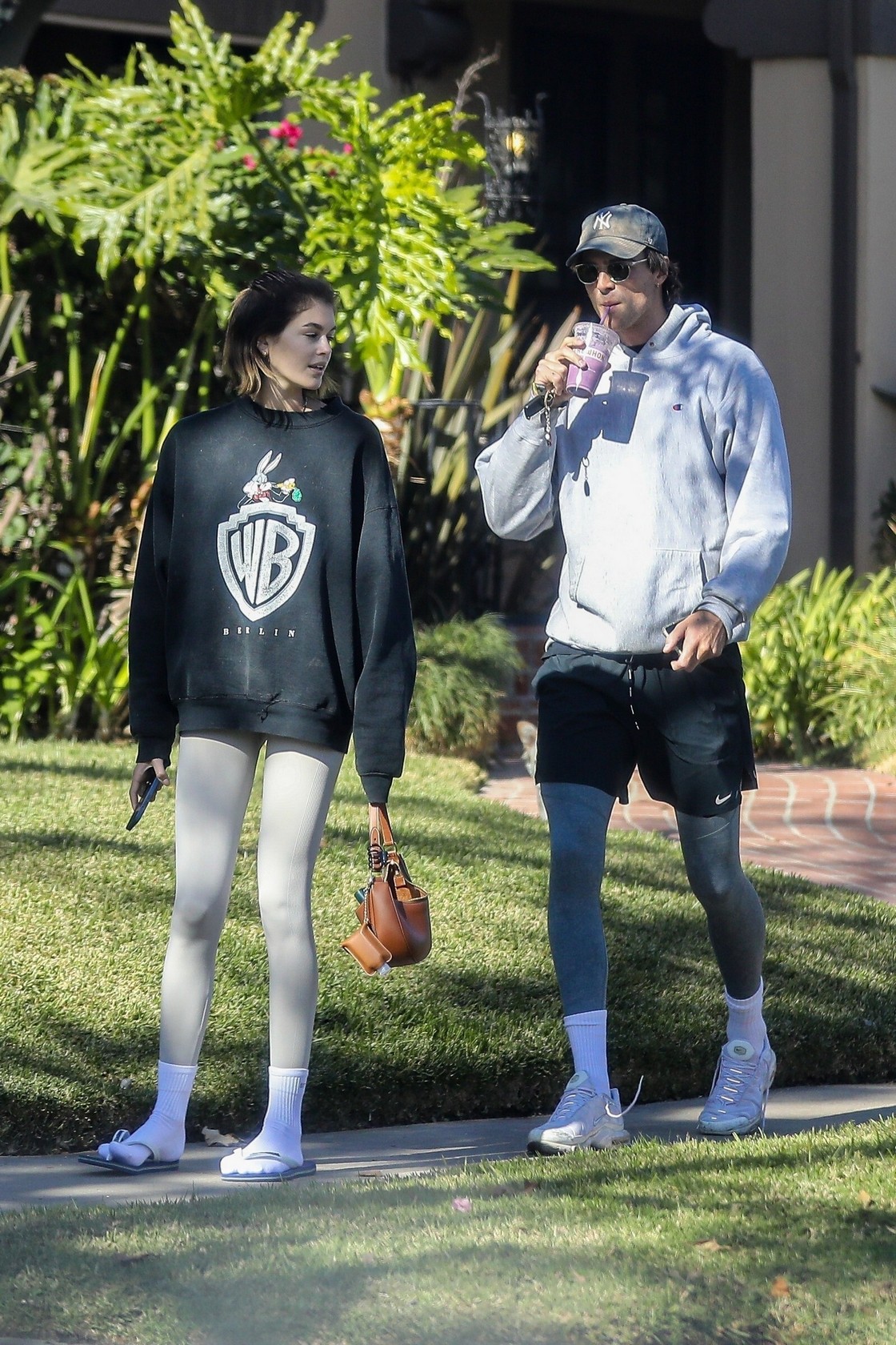 kaia-gerber-sexy-in-white-leggings-thefappening-cfd-16 kaia gerber sexy in white leggings thefappening cfd 16