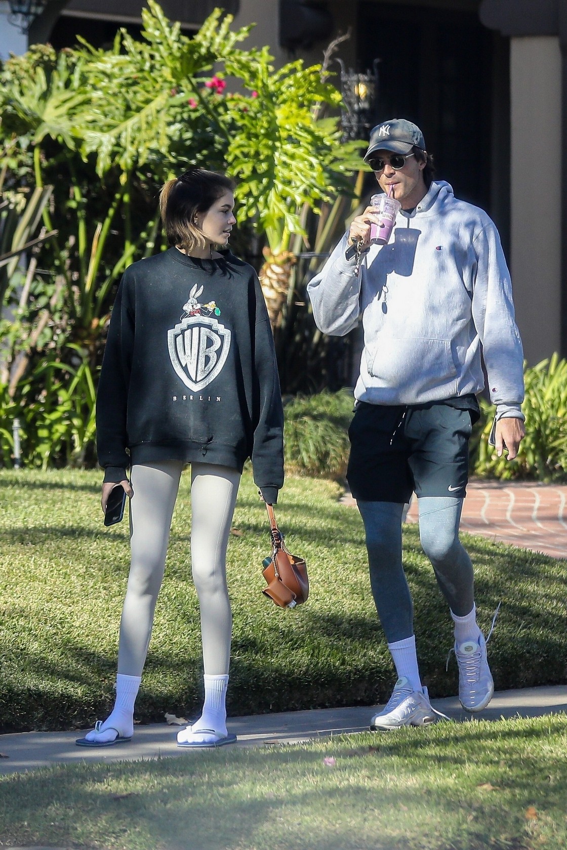 kaia-gerber-sexy-in-white-leggings-thefappening-cfd-25 kaia gerber sexy in white leggings thefappening cfd 25