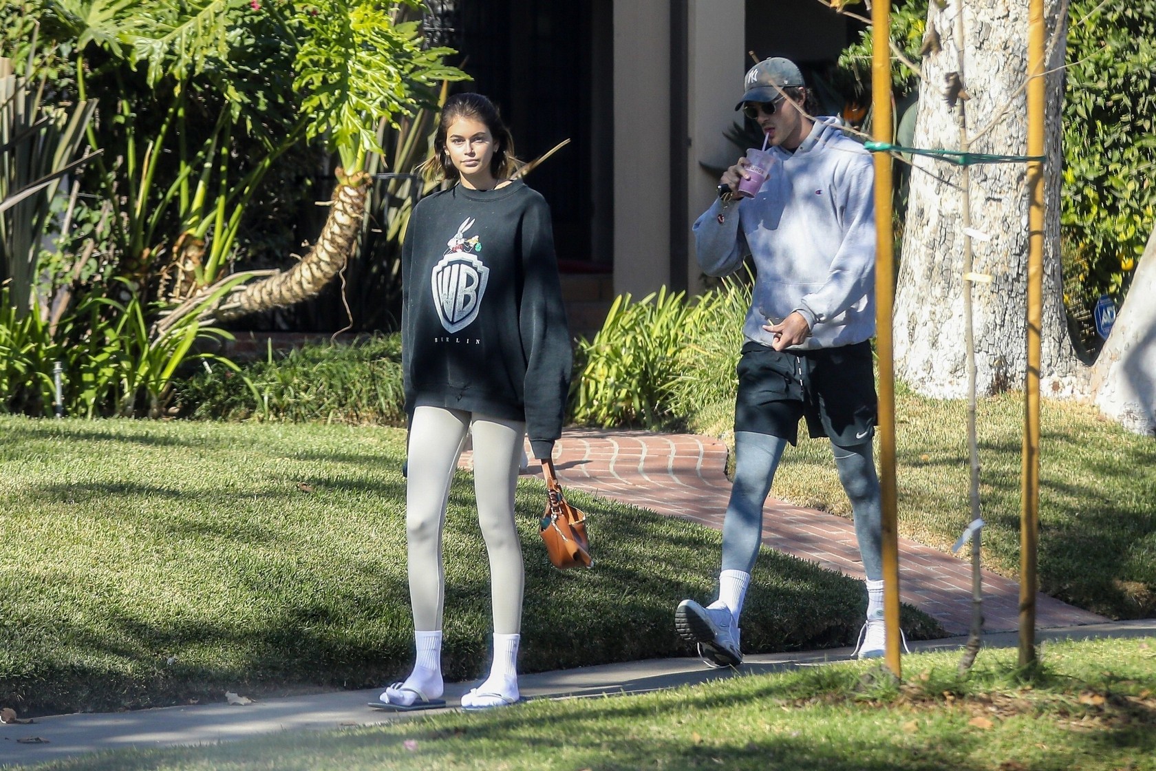 kaia-gerber-sexy-in-white-leggings-thefappening-cfd-7 kaia gerber sexy in white leggings thefappening cfd 7