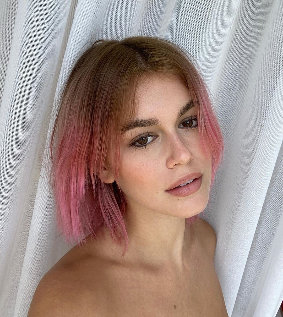 kaia-gerber-with-pink-hair-thefappening-cfd-2 Kaia Gerber With Pink Hair
