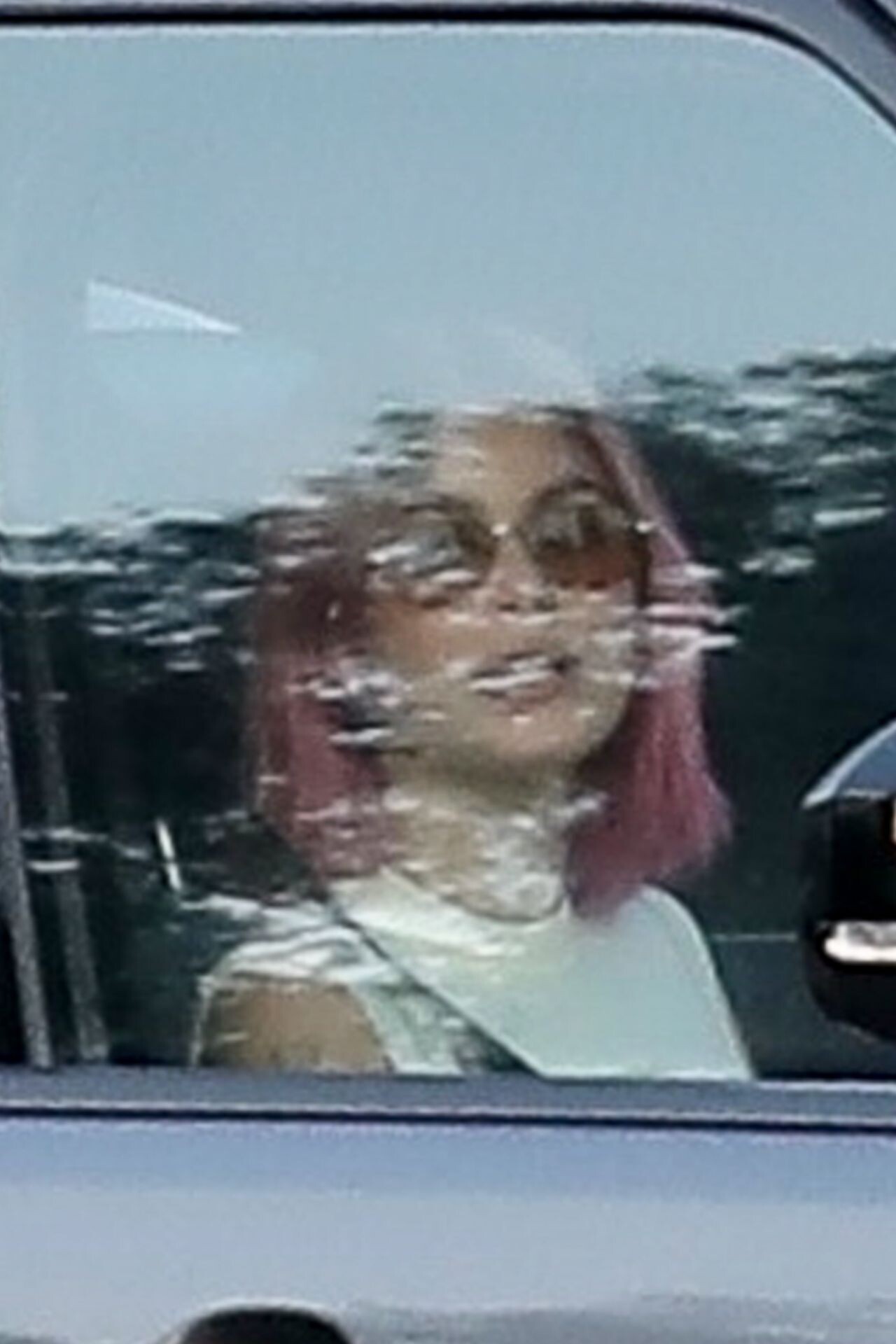 kaia-gerber-with-pink-hair-thefappening-cfd-6 kaia gerber with pink hair thefappening cfd 6