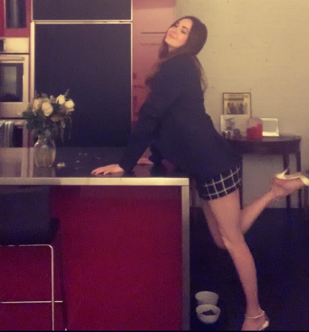karen-gillan-leggy-thefappening-cfd-8 Karen Gillan Fappening