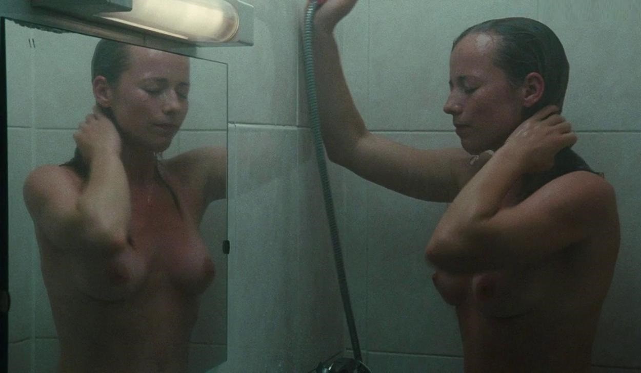 karine-vanasse-nude-thefappening-cfd-9-1 Karine Vanasse Nude