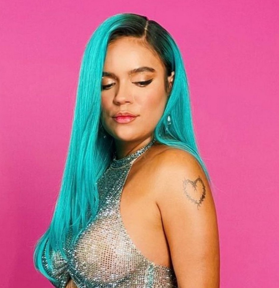 karol-g-pokies-thefappening-cfd-3 Karol G See Through Tits