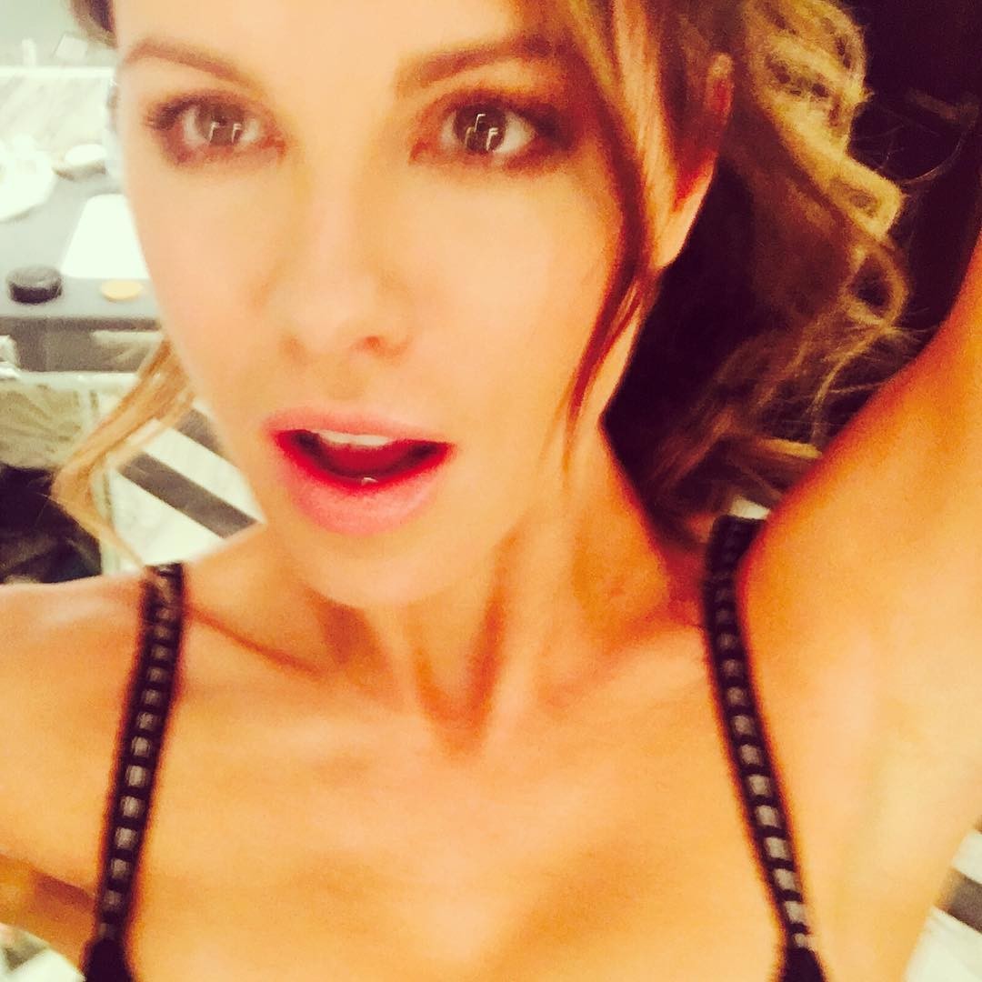 kate-beckinsale-nude-sexy-16 kate-beckinsale-nude-sexy-16