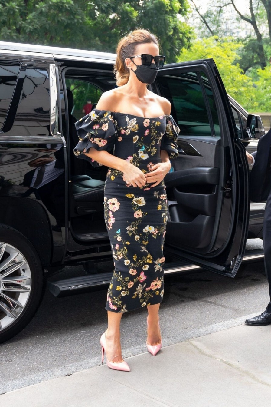 kate-beckinsale-sexy-in-floral-dress-thefappening-cfd-8 kate beckinsale sexy in floral dress thefappening cfd 8