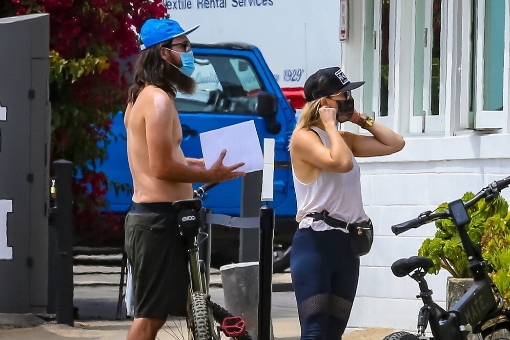 kate-hudson-sexy-bike-ride-in-malibu-thefappening-pro-3 kate hudson sexy bike ride in malibu thefappening pro 3