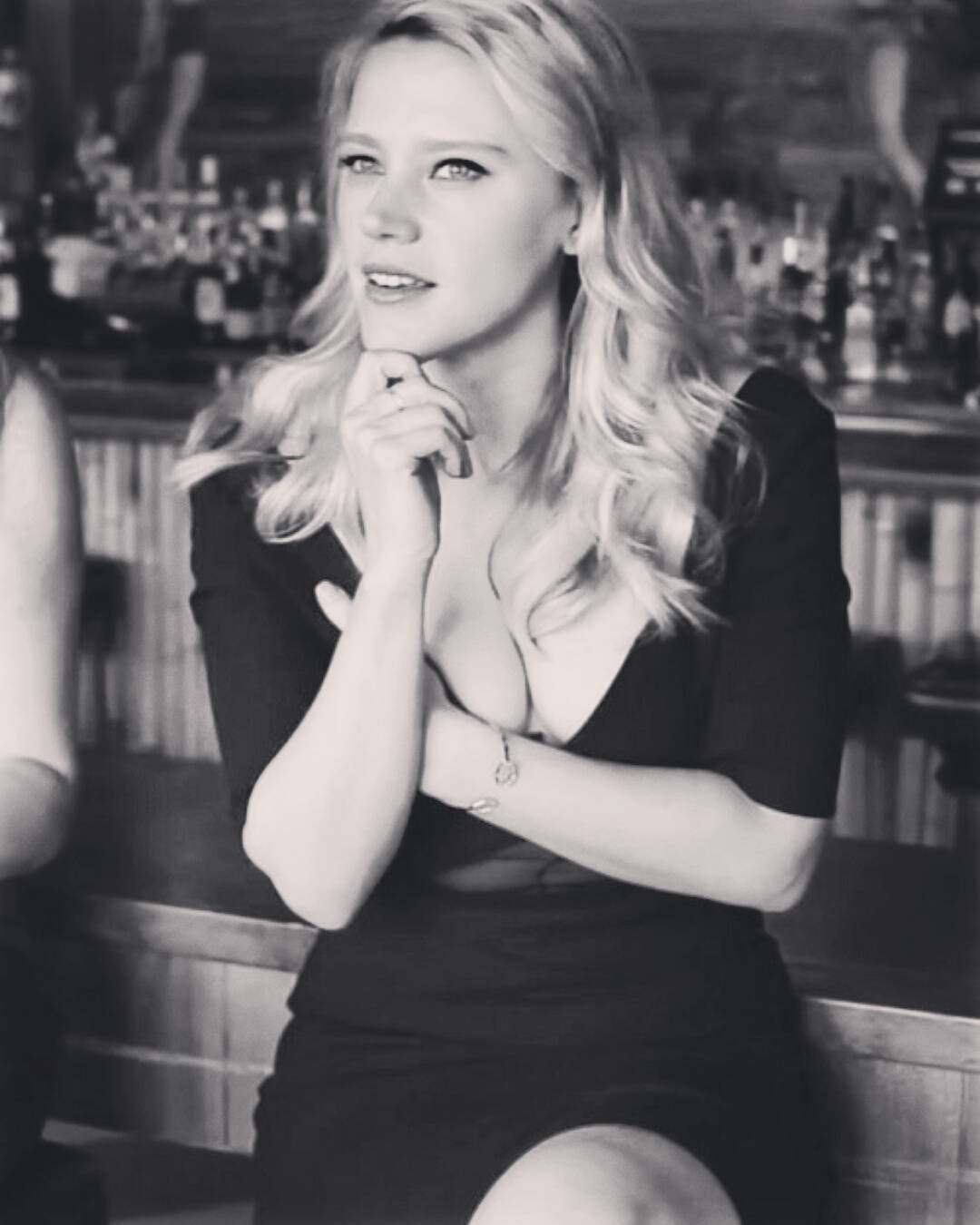 kate-mckinnon-nude-sexy-26 kate-mckinnon-nude-sexy-26