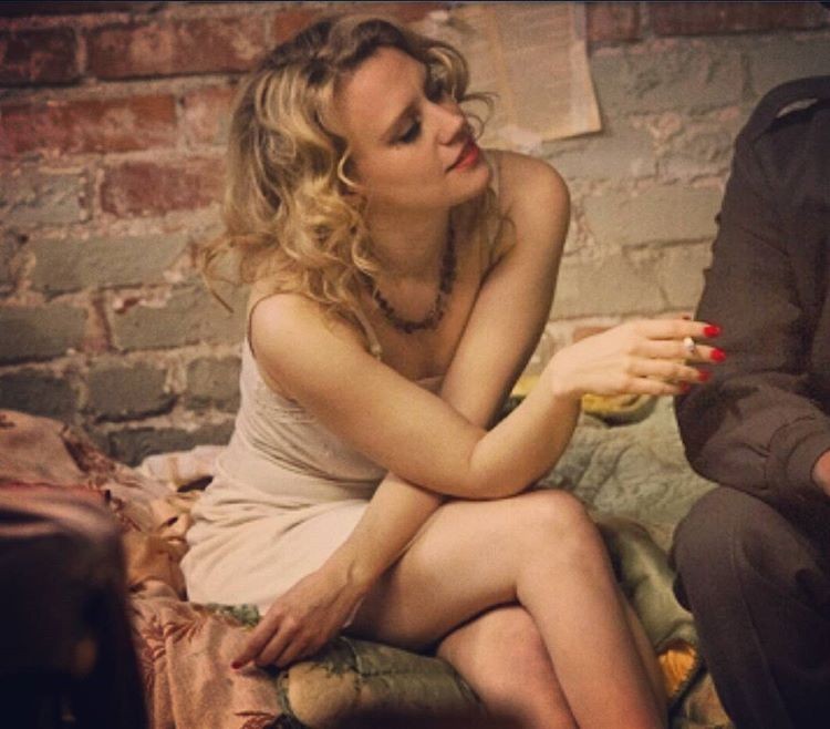 kate-mckinnon-nude-sexy-32 Kate McKinnon Sexy Babe