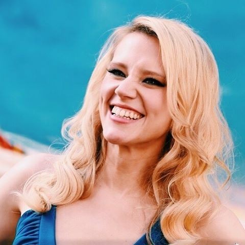 kate-mckinnon-nude-sexy-40 kate-mckinnon-nude-sexy-40
