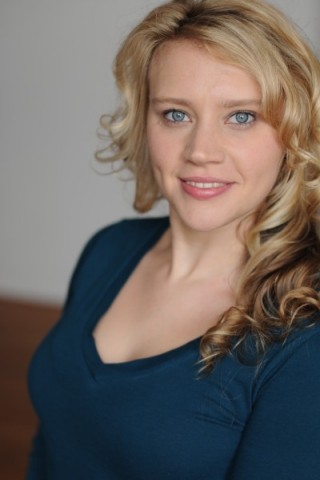 kate-mckinnon-nude-sexy-50 Kate McKinnon Tits