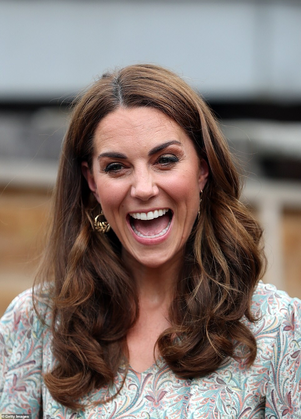 kate-middleton-arriving-for-royal-photographic-society-workshop-london-11 Kate Middleton arriving for a Royal Photographic Society workshop in London