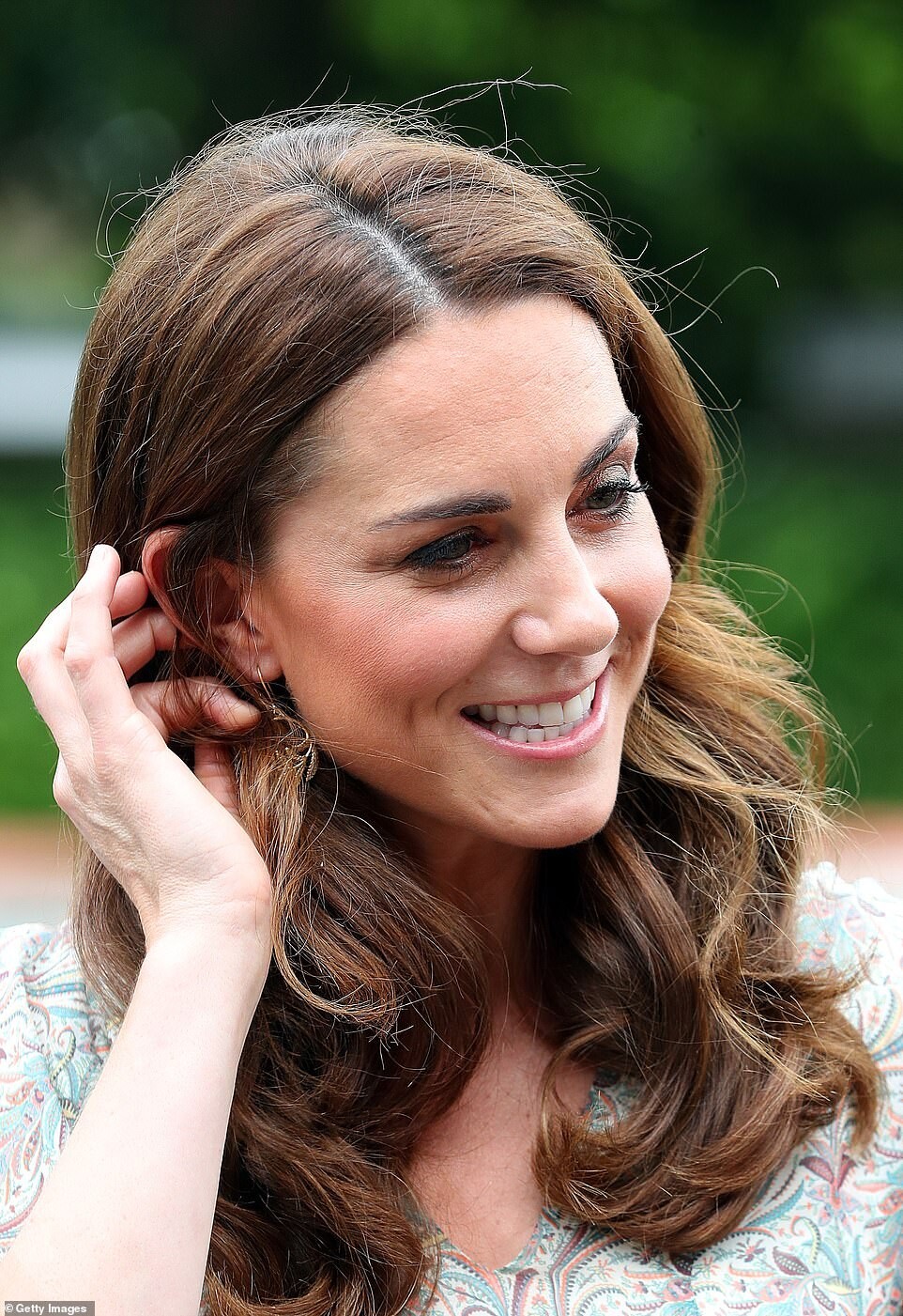 kate-middleton-arriving-for-royal-photographic-society-workshop-london-2 kate middleton arriving for royal photographic society workshop london 2