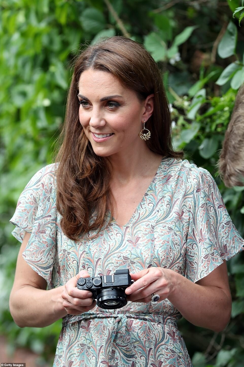 kate-middleton-arriving-for-royal-photographic-society-workshop-london-24 kate middleton arriving for royal photographic society workshop london 24