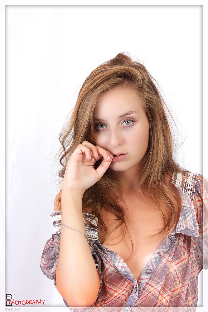 katharina-bo-llig-112-nude-thefappening-pro_ katharina bo llig 112 nude thefappening pro