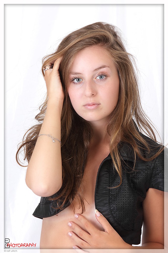 katharina-bo-llig-190-nude-thefappening-pro_ katharina bo llig 190 nude thefappening pro