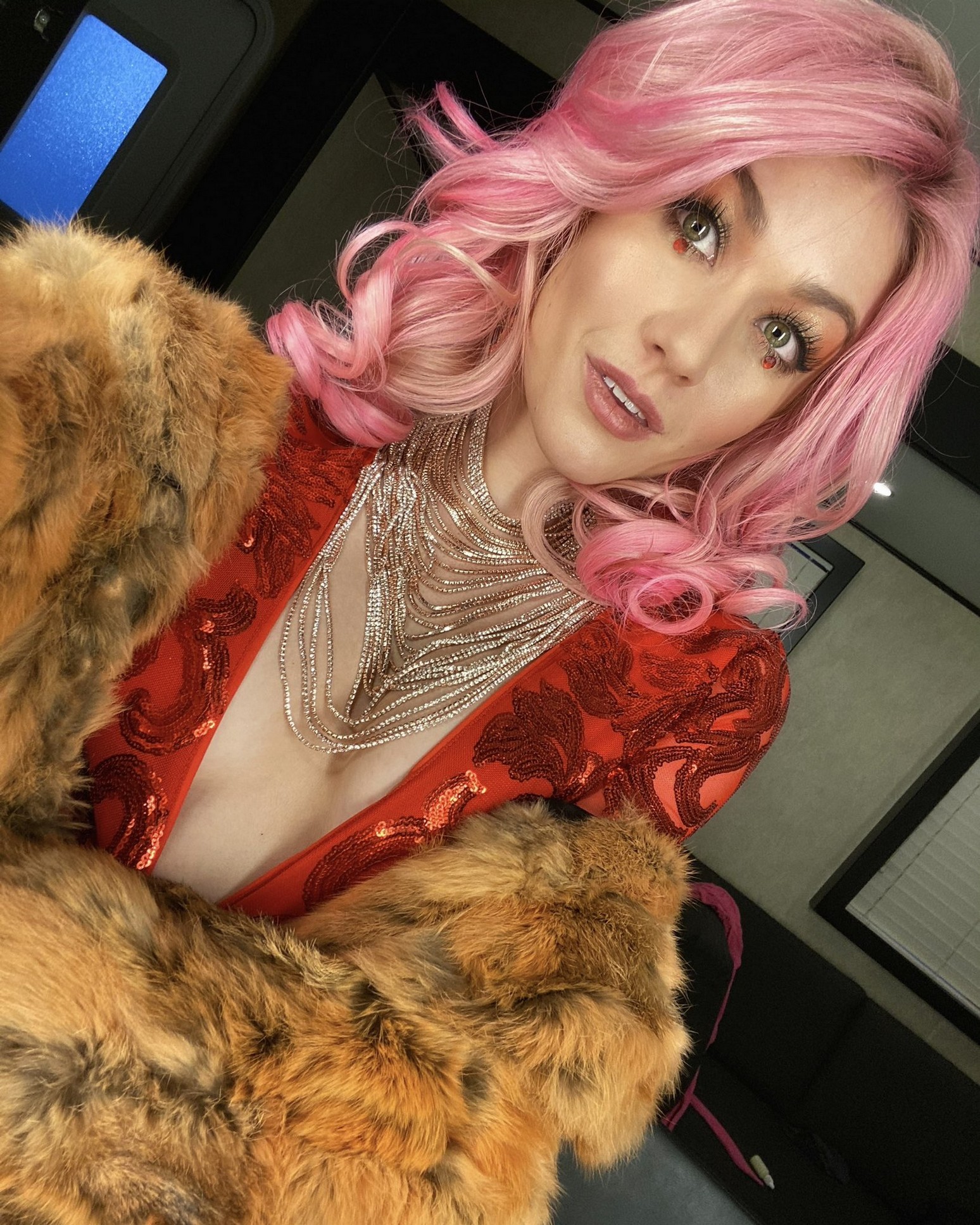 katherine-mcnamara-tits-on-selfie-thefappening-cfd-1 katherine mcnamara tits on selfie thefappening cfd 1