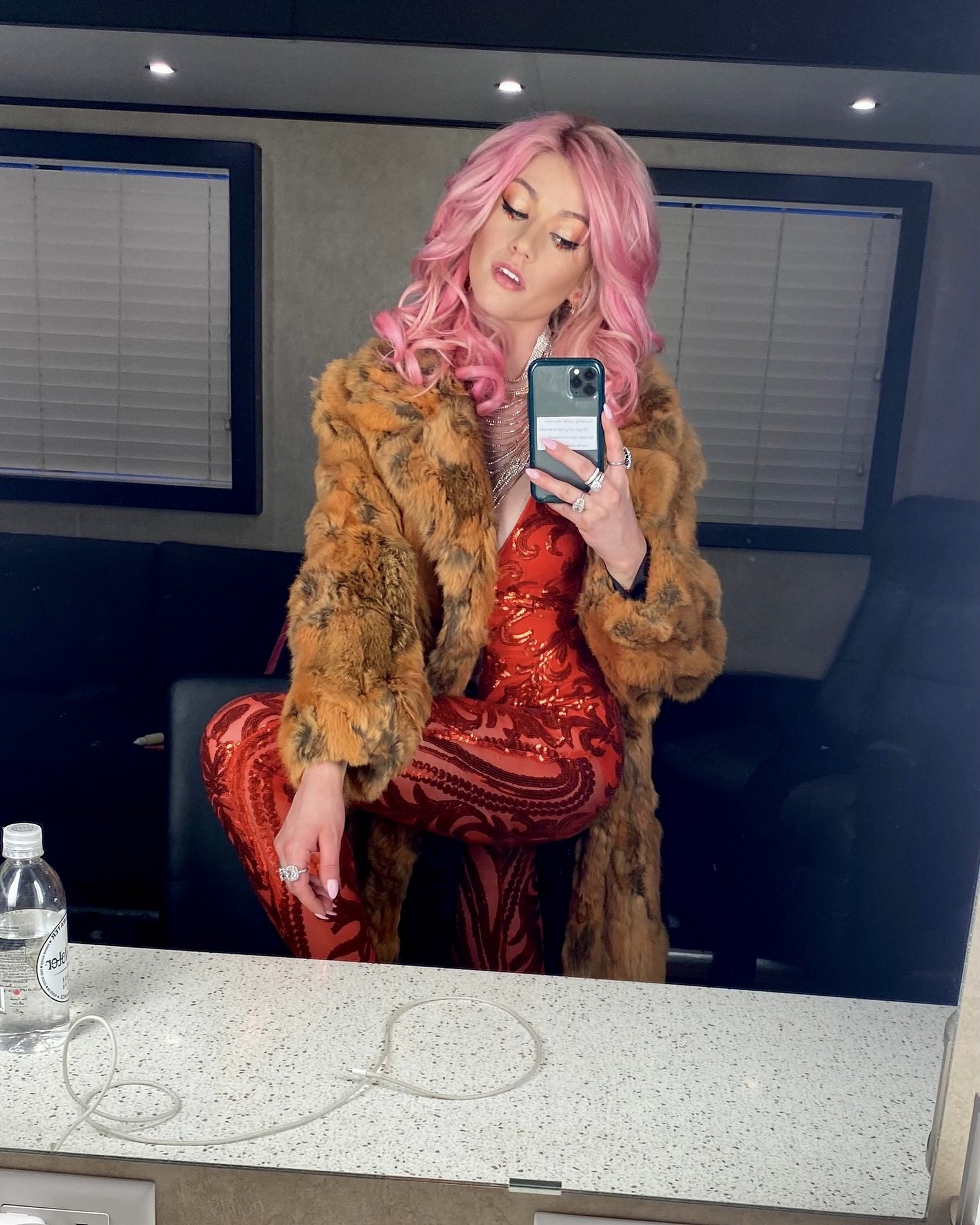 katherine-mcnamara-tits-on-selfie-thefappening-cfd-4 katherine mcnamara tits on selfie thefappening cfd 4