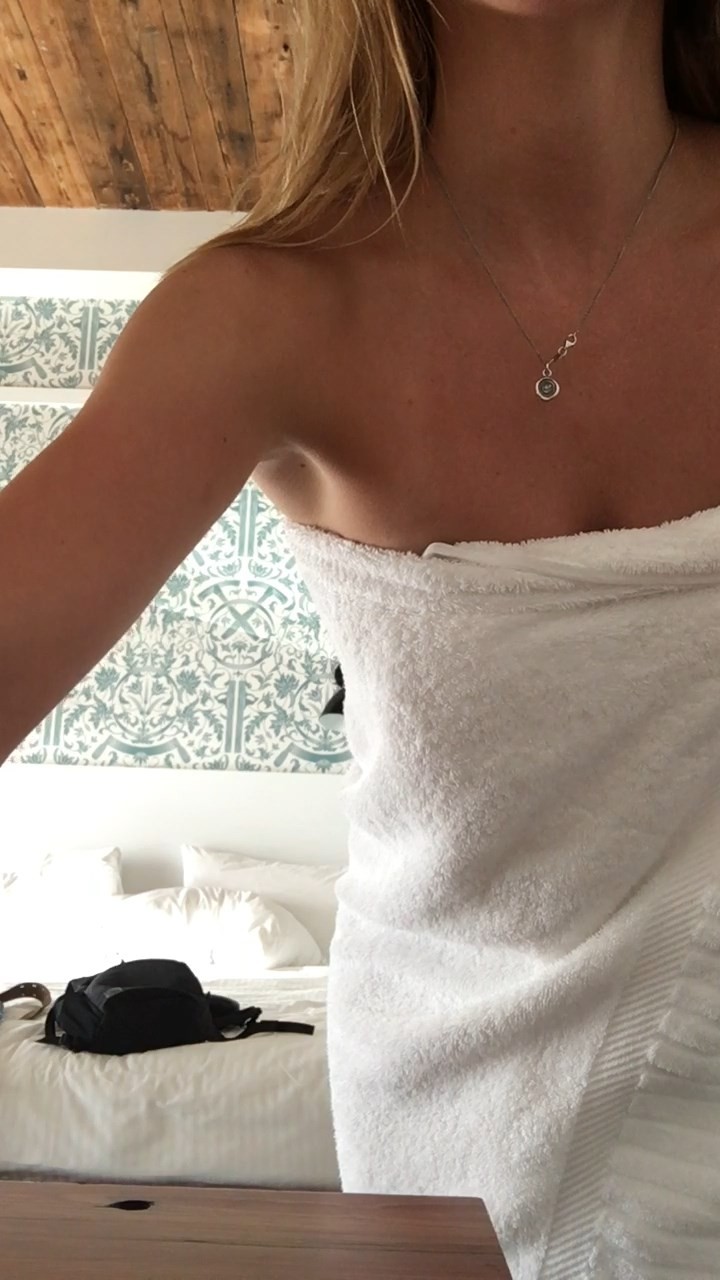 katie-cassidy-leaked-thefappening-6 katie cassidy leaked thefappening 6