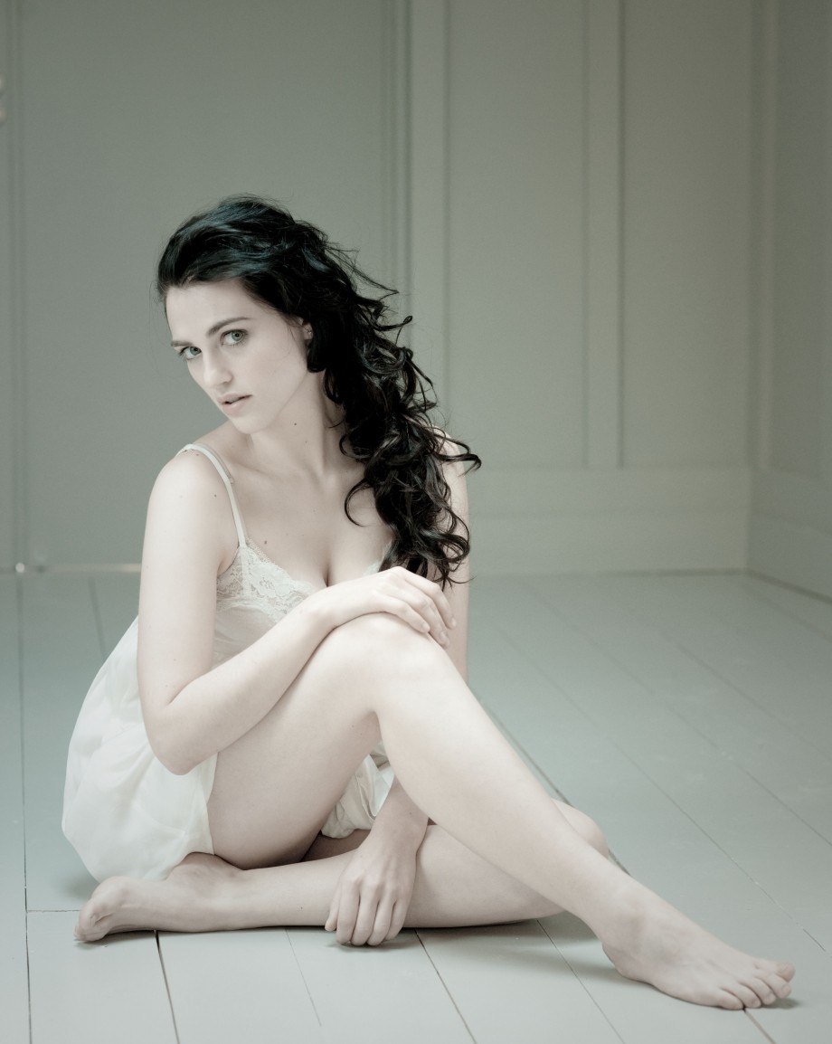 katie-mcgrath-nude-sexy-2 Katie-McGrath-Nude-Sexy-2