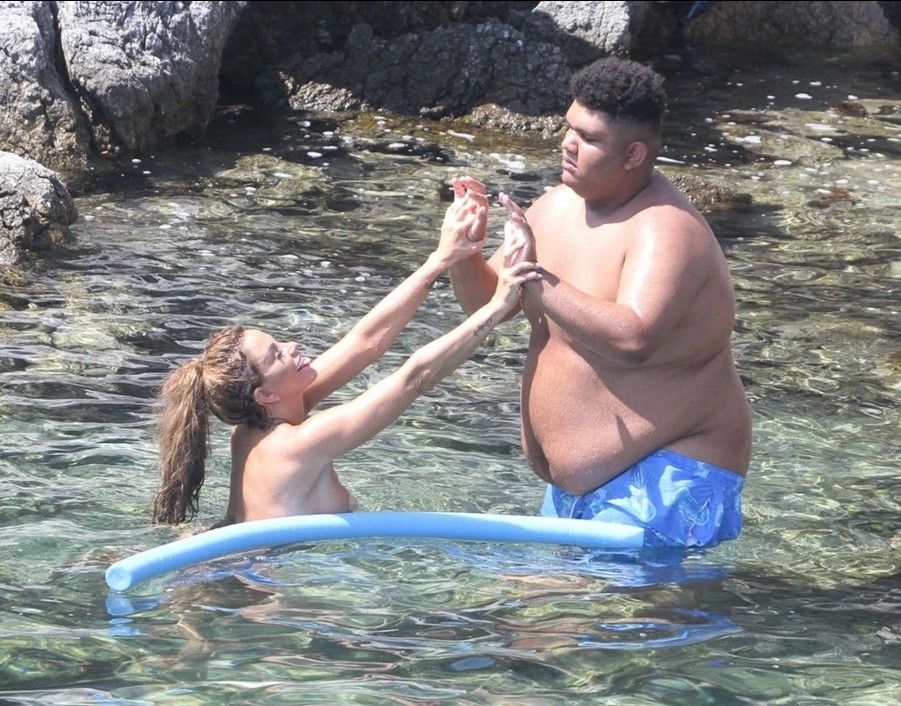katie-price-topless-2 Katie Price Topless