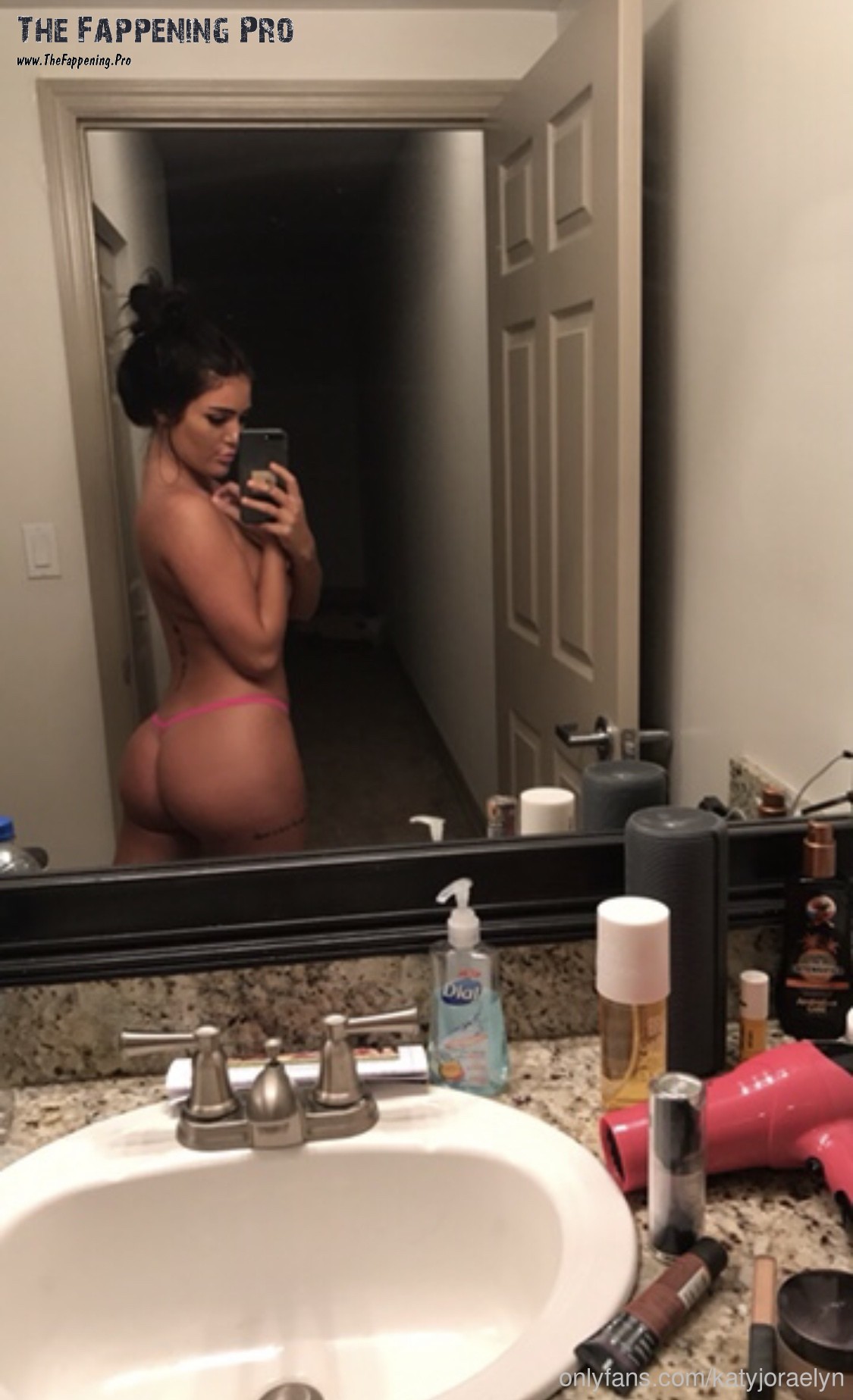 katy-jo-raelyn-naked-thefappening-cfd-20 Katy Jo Raelyn Leaks