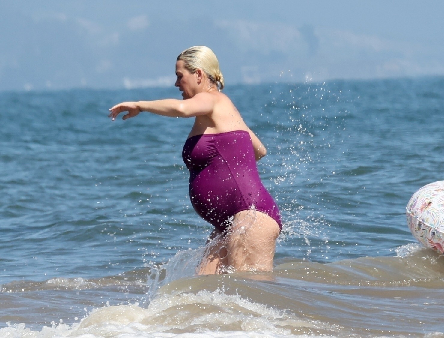 katy-perry-in-a-sexy-bikini-on-the-beach-while-pregnant-thefappening-pro-23 katy perry in a sexy bikini on the beach while pregnant thefappening pro 23