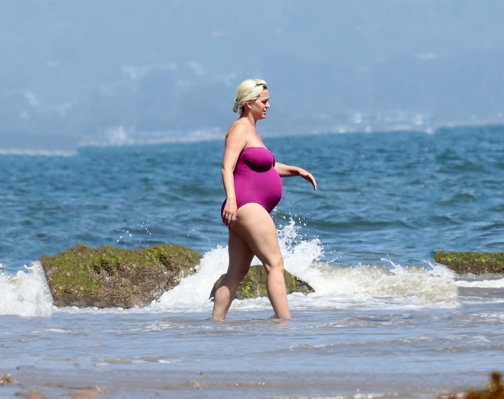 katy-perry-in-a-sexy-bikini-on-the-beach-while-pregnant-thefappening-pro-24 katy perry in a sexy bikini on the beach while pregnant thefappening pro 24