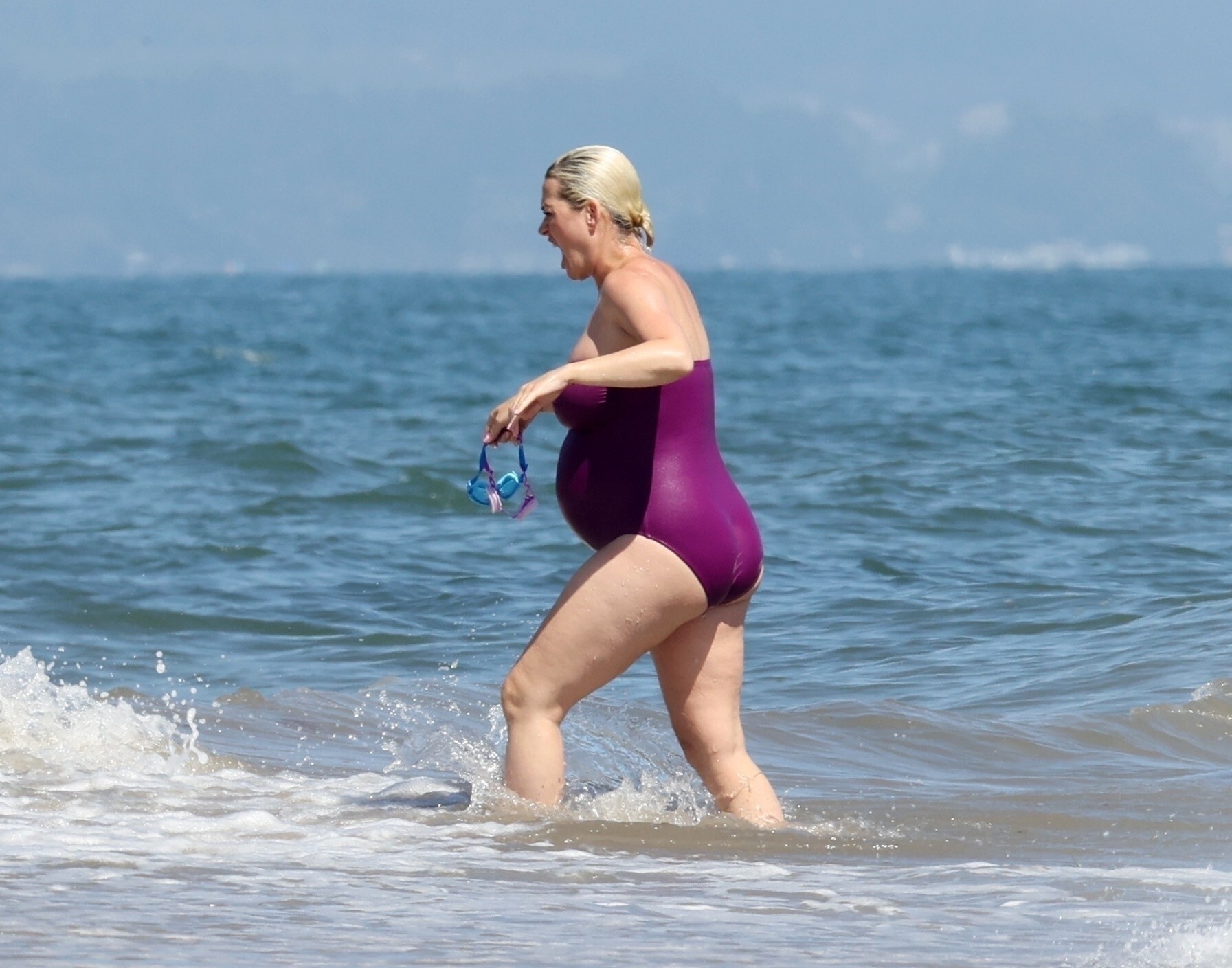 katy-perry-in-a-sexy-bikini-on-the-beach-while-pregnant-thefappening-pro-36 katy perry in a sexy bikini on the beach while pregnant thefappening pro 36