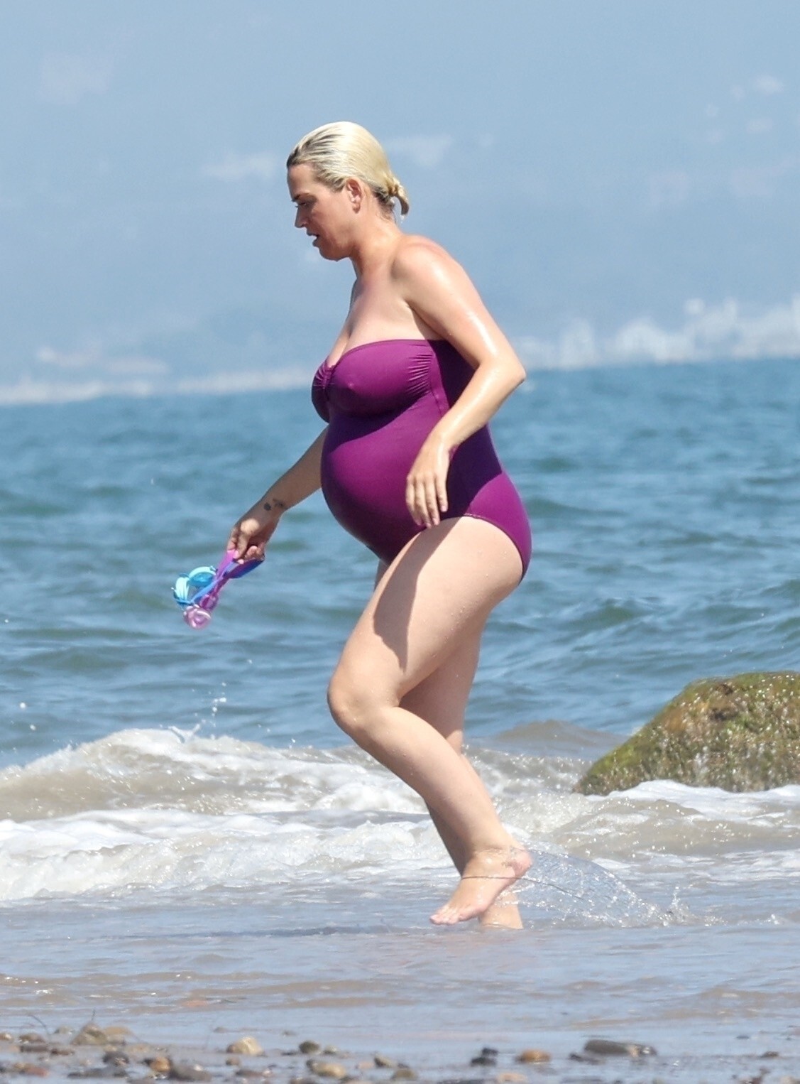 katy-perry-in-a-sexy-bikini-on-the-beach-while-pregnant-thefappening-pro-40 katy perry in a sexy bikini on the beach while pregnant thefappening pro 40