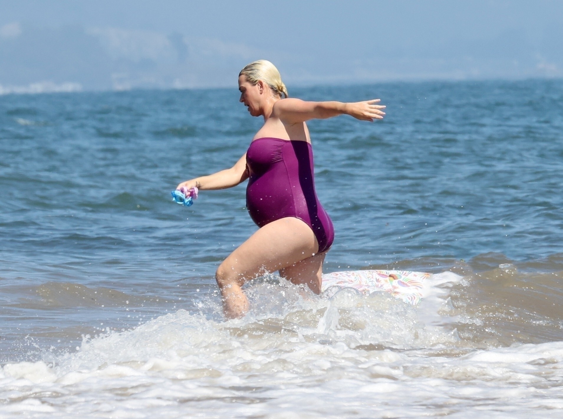 katy-perry-in-a-sexy-bikini-on-the-beach-while-pregnant-thefappening-pro-46 katy perry in a sexy bikini on the beach while pregnant thefappening pro 46