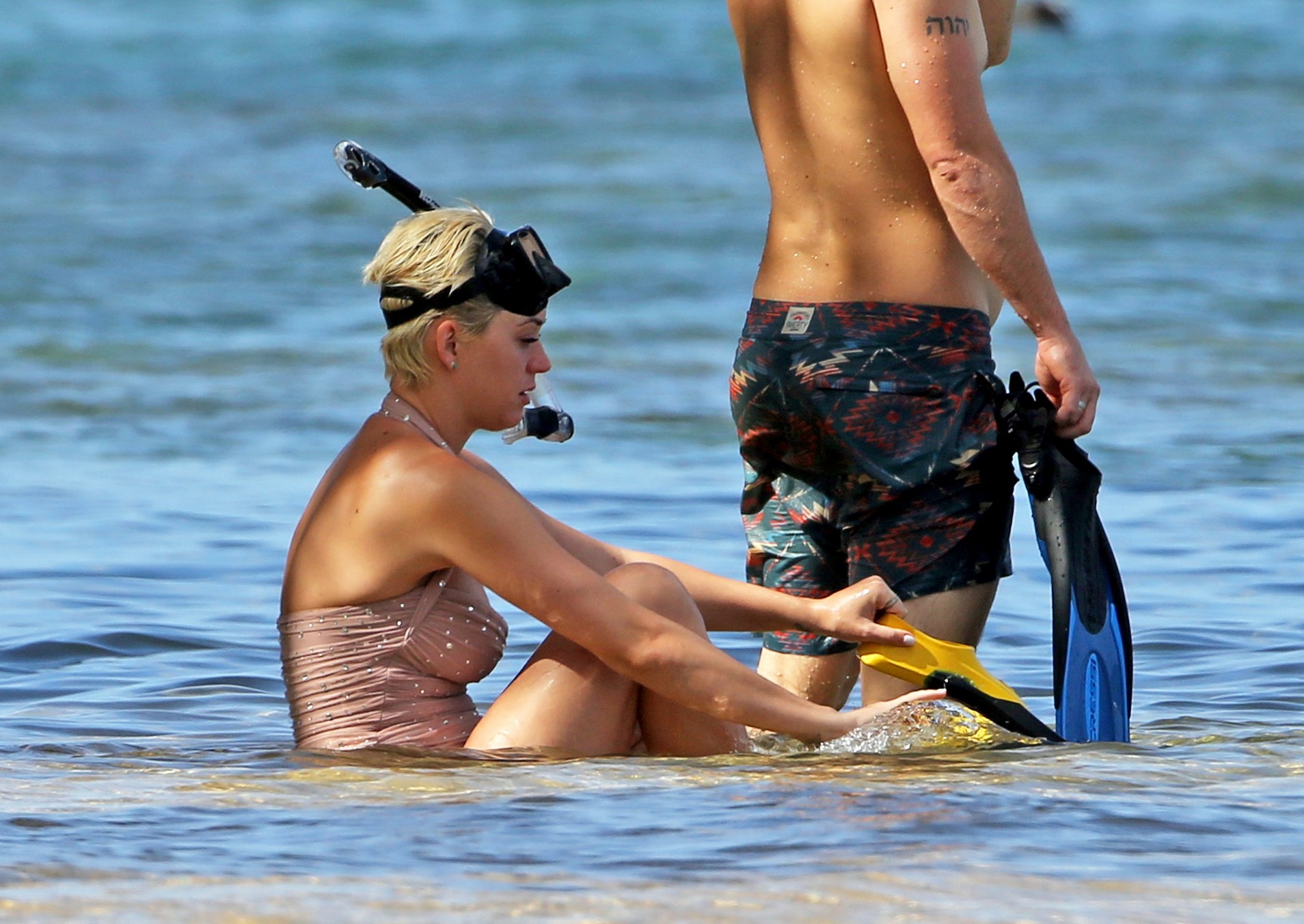 katy-perry-sexy-bikini-23 katy perry sexy bikini 23