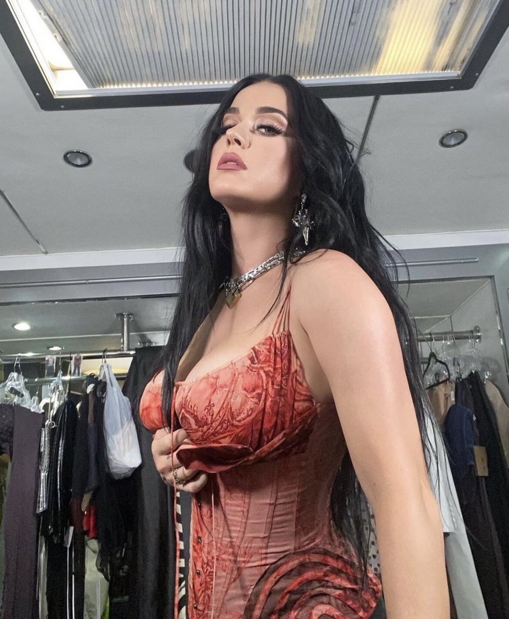 katy-perry-sexy-in-ny-thefappening-cfd-8 Katy Perry Sexy
