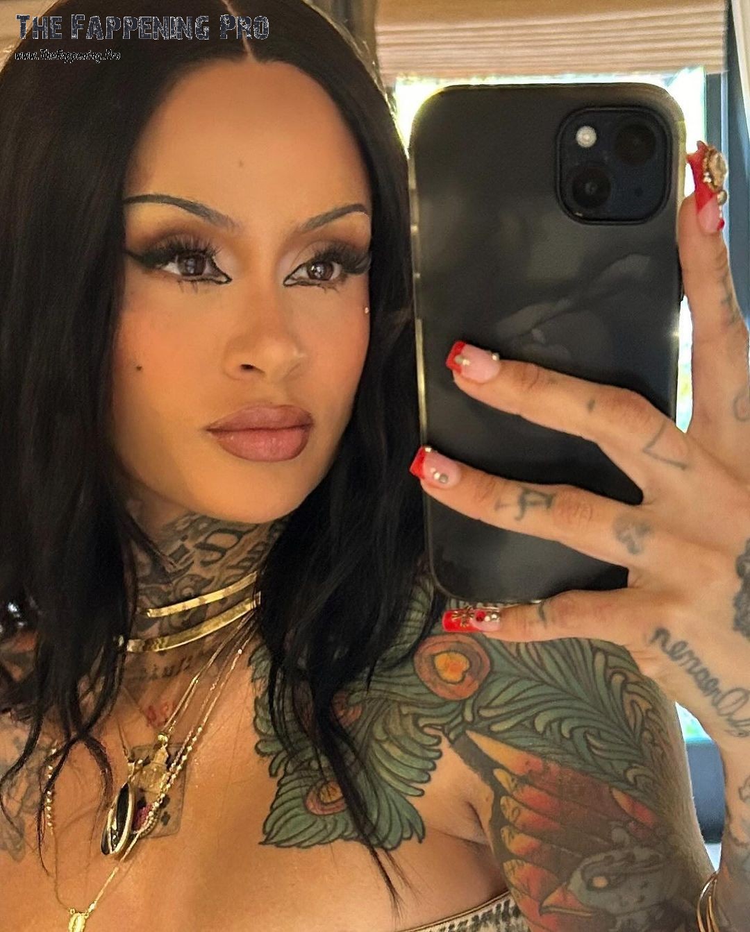 kehlani-sexy-tattoos-thefappening-cfd-22 Kehlani Selfie