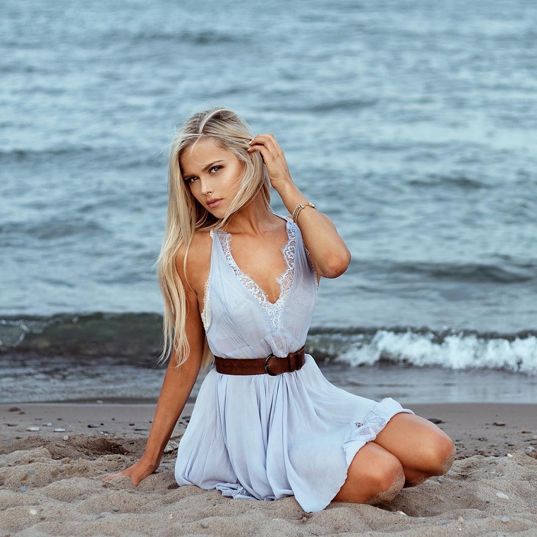 keilih-stafford-topless-sexy-53 keilih stafford topless sexy 53