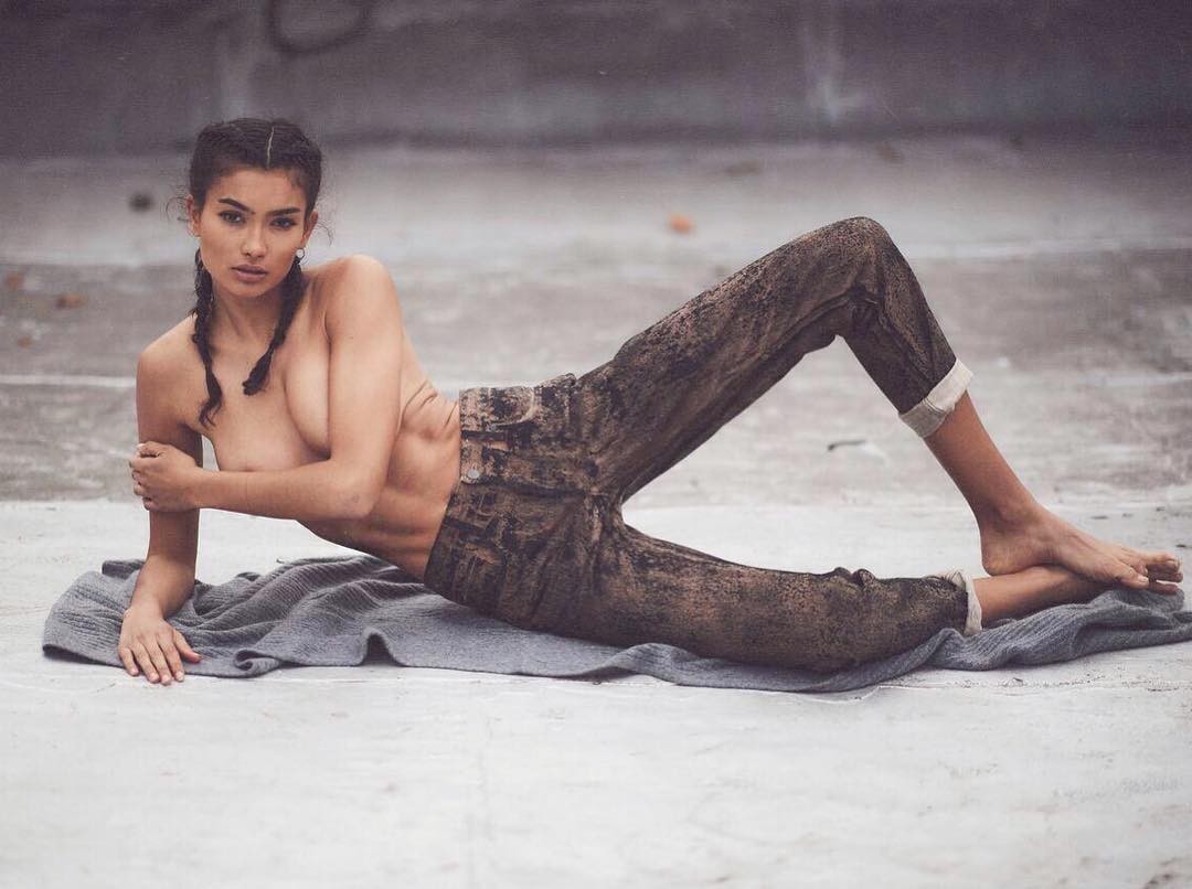 kelly-gale-topless-nude-27 kelly gale topless nude 27