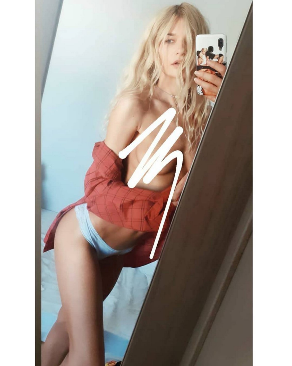 kelly-klein-topless-thefappening-cfd-13 kelly klein topless thefappening cfd 13