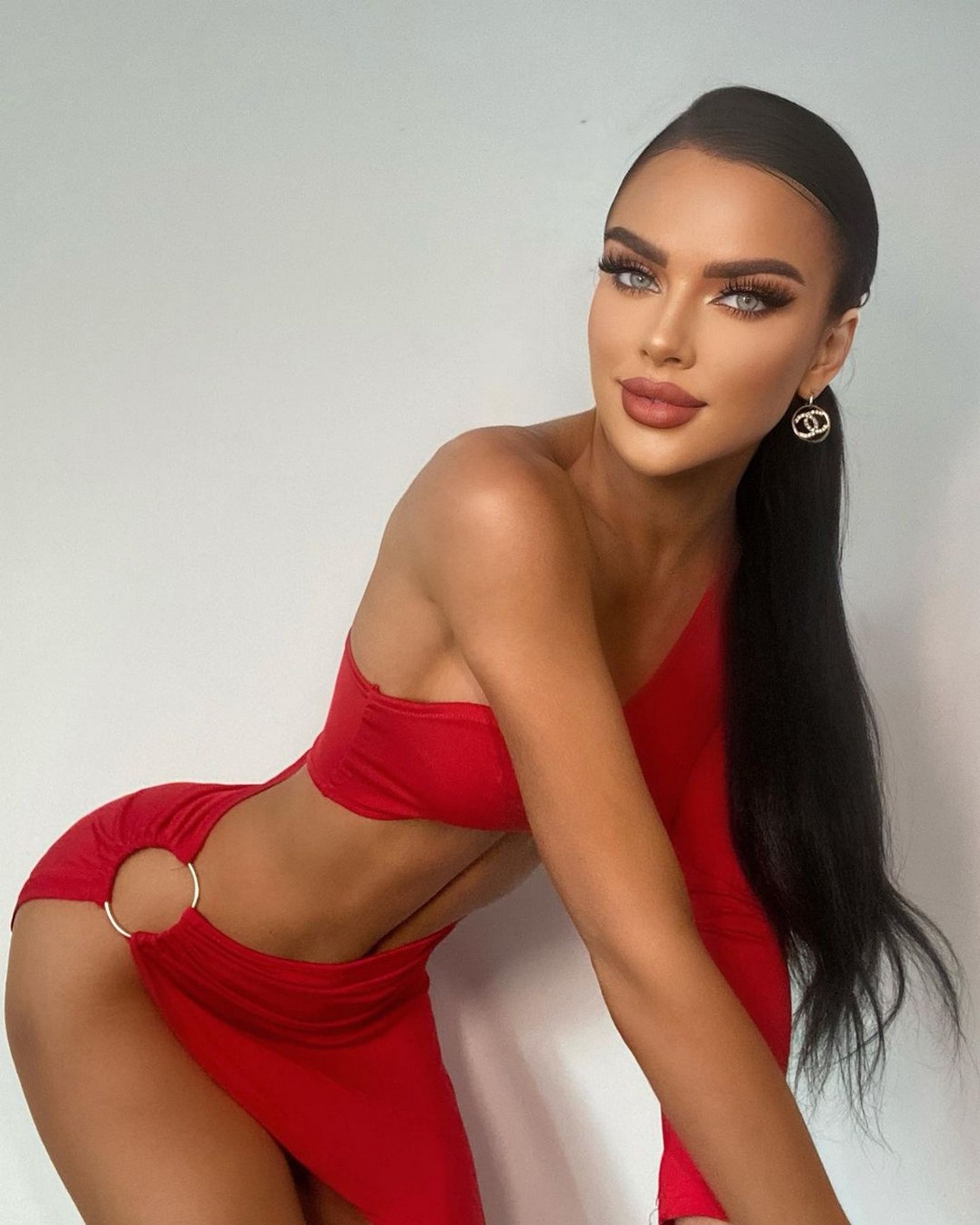 kelsie-jean-smeby-hot-in-red-thefappening-cfd-1 Kelsie Jean Smeby Sexy
