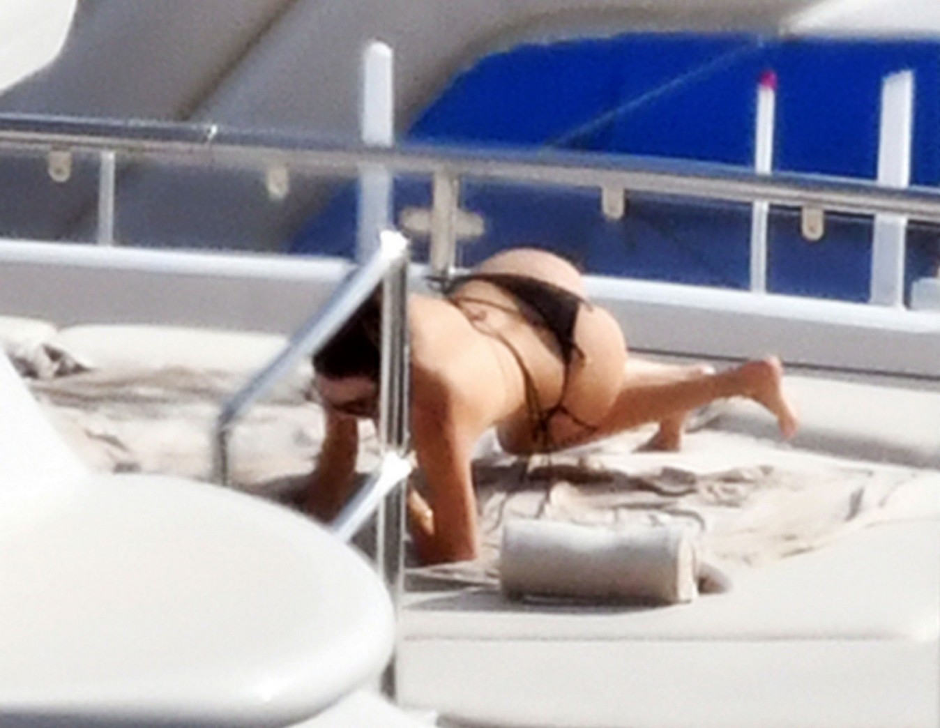 kendall-jenner-bikini-in-ponza-thefappening-cfd-31 kendall jenner bikini in ponza thefappening cfd 31