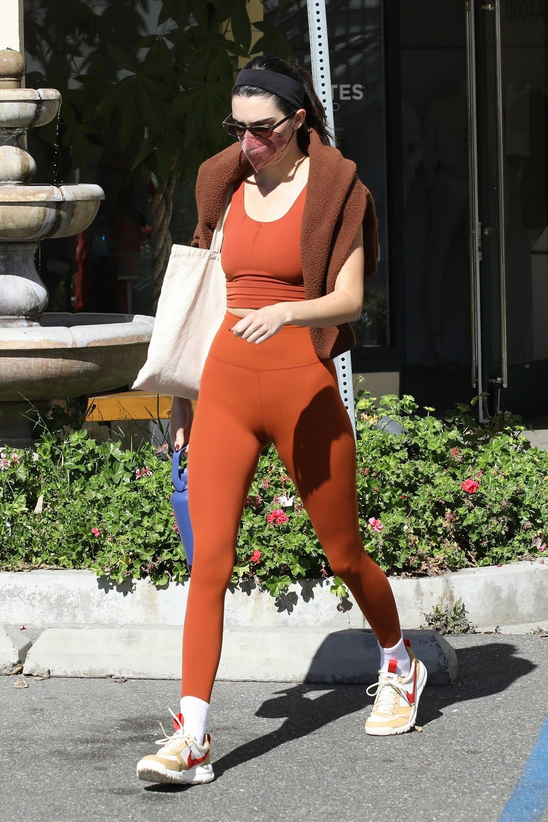 kendall-jenner-cameltoe-after-pilates-thefappening-cfd-9 Kendall Jenner Pussy