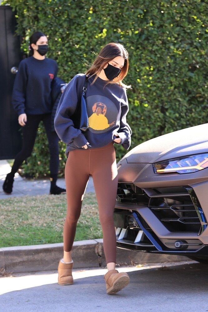 kendall-jenner-cameltoe-thefappening-cfd-7 kendall jenner cameltoe thefappening cfd 7